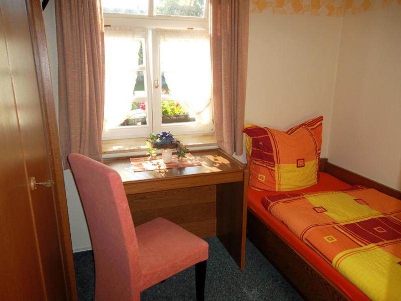 Gasthaus Hotel Zum Kreuz Stetten am Kalten Markt Ruang foto